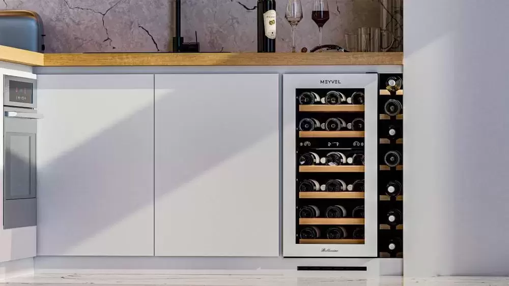 Винный шкаф компрессорный встраиваемый Meyvel MV28NH-KWT2